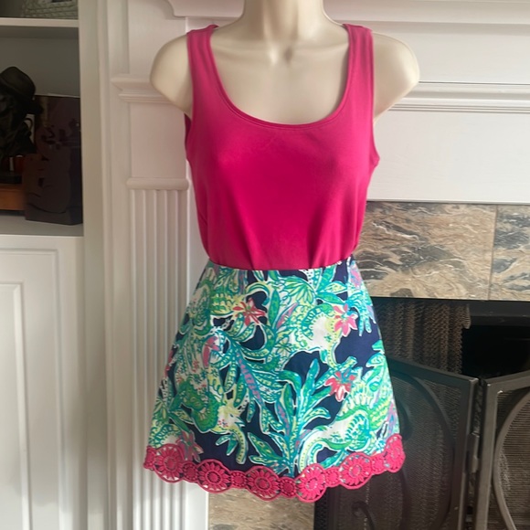 Lilly Pulitzer lined mini skirt size 8 - Picture 2 of 8